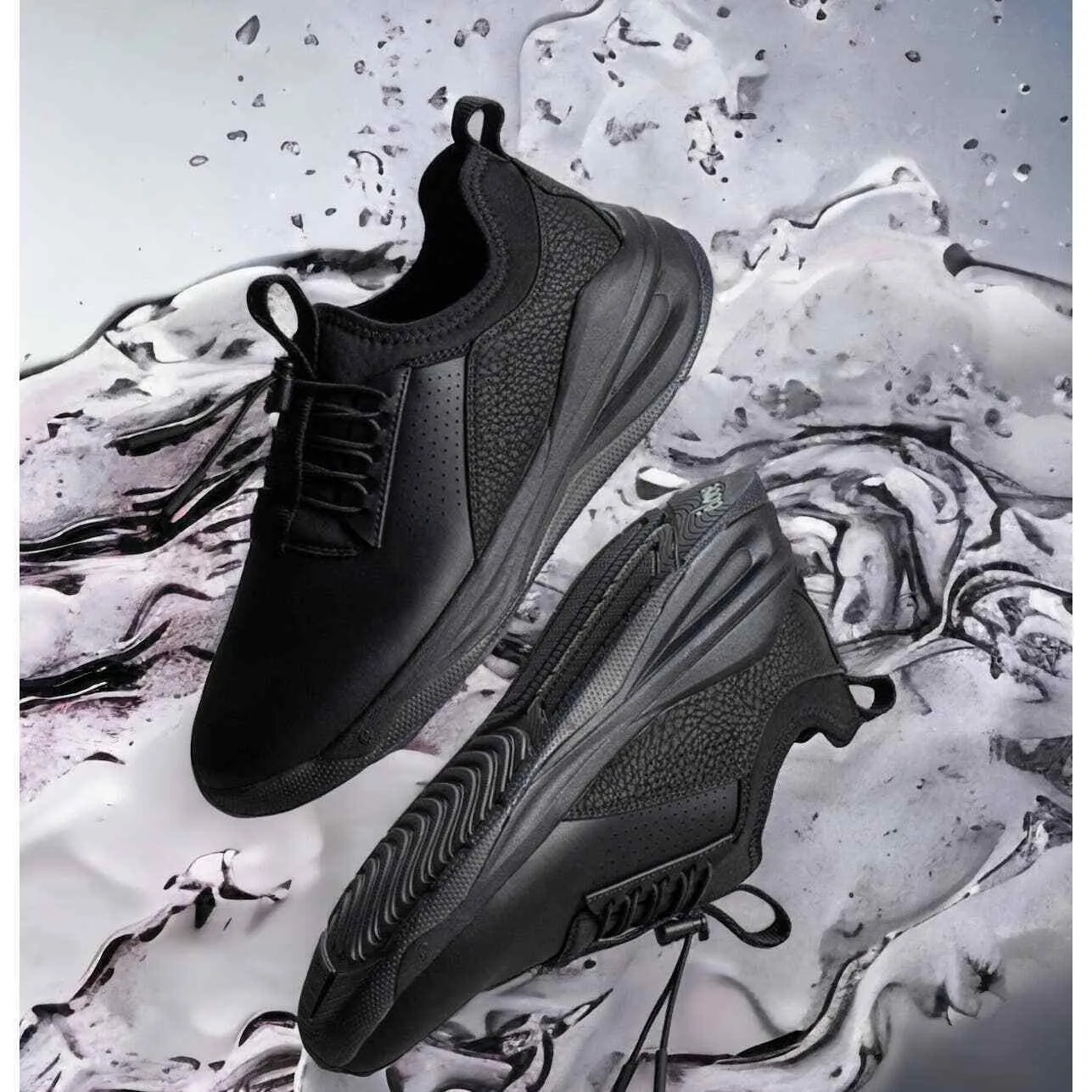 Clove Classic Healthcare Nursing Shoes - All Black Option, Size 6.5 New Sneakers