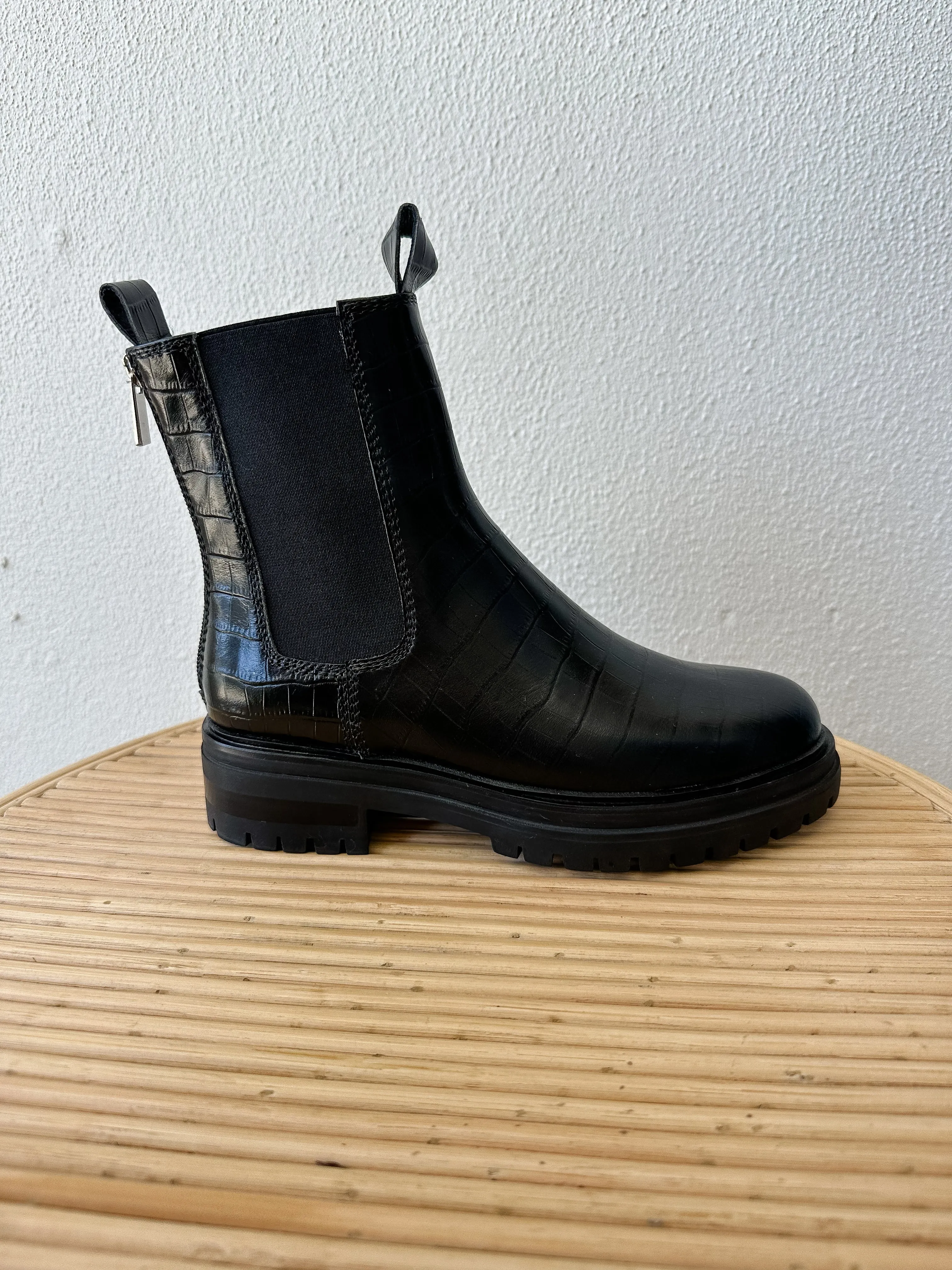 Mollini Apeace - Black Croc Leather